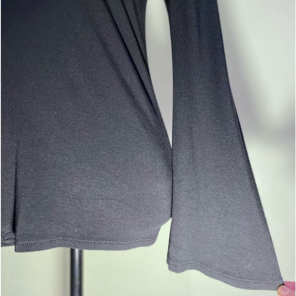 White House Black Market Blouse V-Neck Long Sleeve Stretchy - Picture 4 of 10